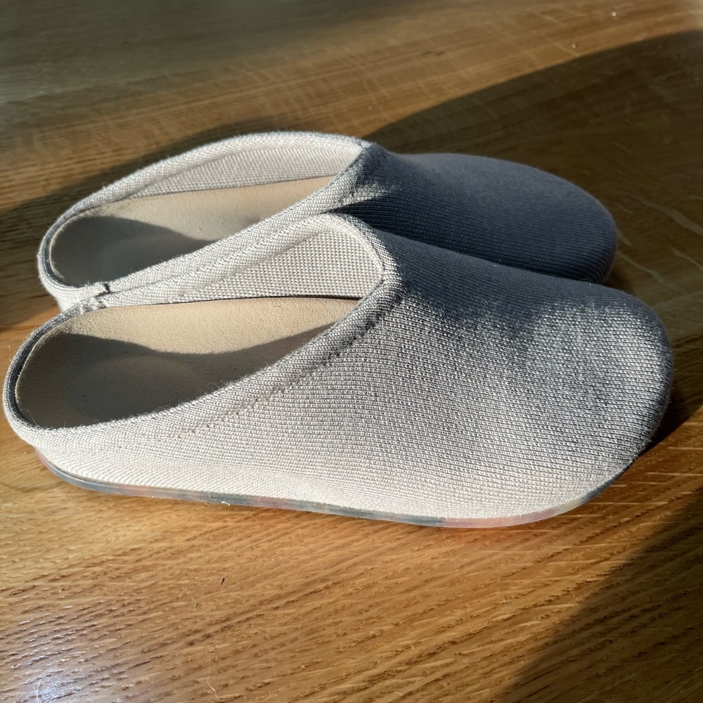 Rothy's The Casual Clog Women's Size 10 US Dove  Pre-owned - Picture 2 of 6